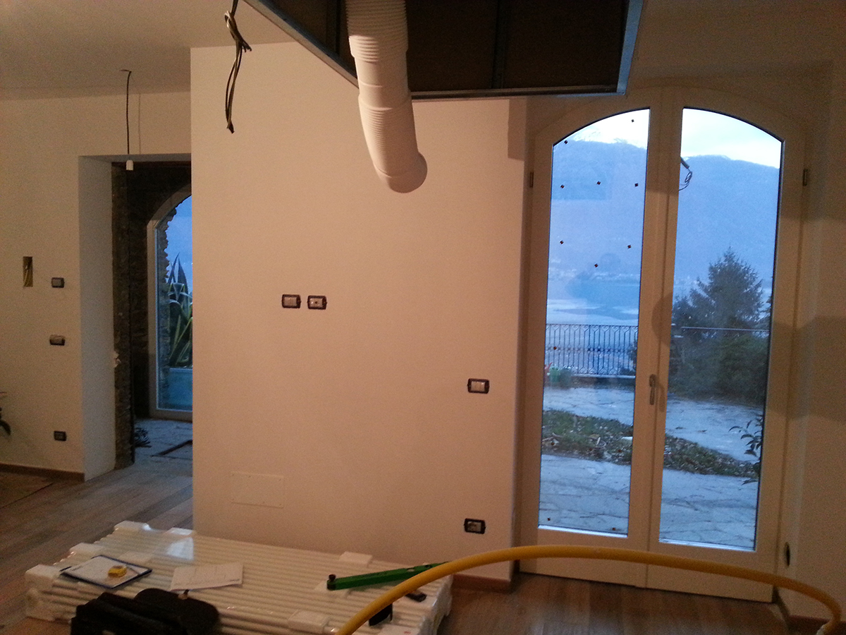 Lakeside Villa - Before our intervention 2